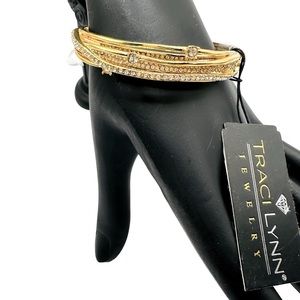 TRACI LYNN FASHION JEWELRY  Diva Bangle Bracelet-Gold. Super Cute 🥰